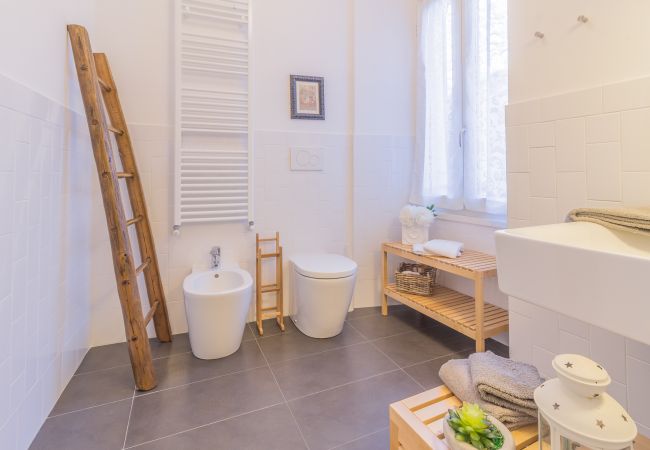 Appartamento a Varenna - La Casa di Rosa Appartamento a Varenna - La Casa di Rosa