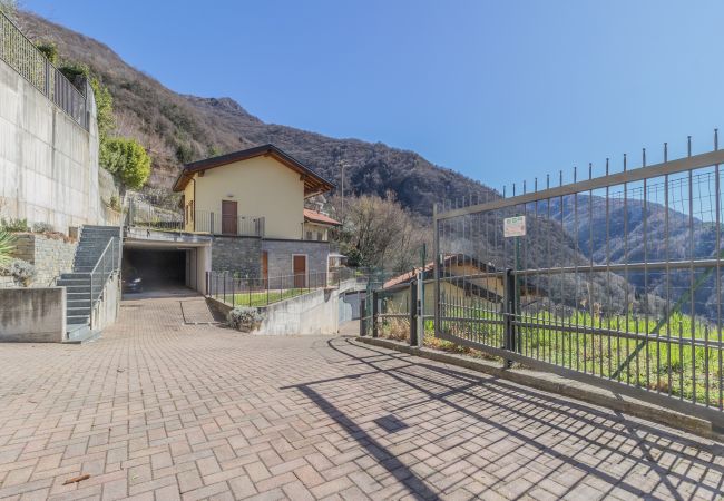 Appartamento a Perledo - Varenna Wanderlust Appartamento a Perledo - Varenna Wanderlust