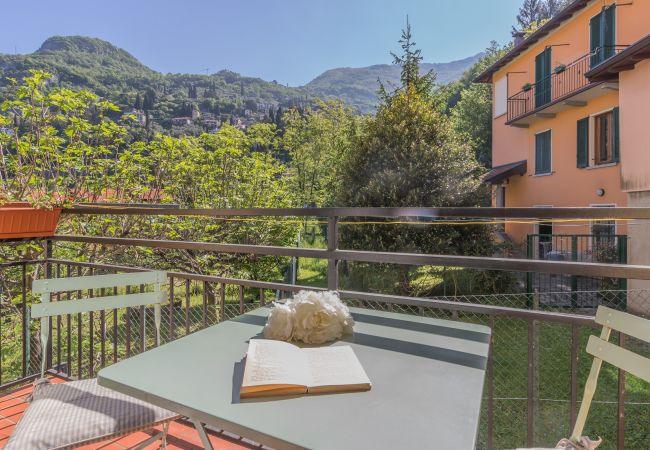 Appartamento a Varenna - Casa Bobbie Appartamento a Varenna - Casa Bobbie