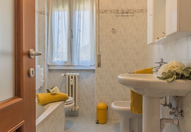 Appartamento a Varenna - Casa Bobbie Appartamento a Varenna - Casa Bobbie