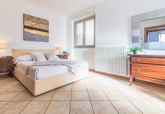 Appartamento a Perledo - Sunny Varenna Apartment Appartamento a Perledo - Sunny Varenna Apartment