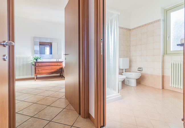 Appartamento a Perledo - Sunny Varenna Apartment Appartamento a Perledo - Sunny Varenna Apartment