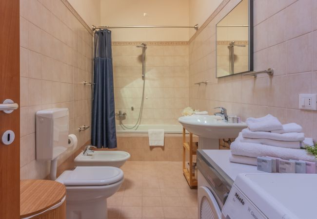 Appartamento a Perledo - Veloccino del Lago Appartamento a Perledo - Veloccino del Lago