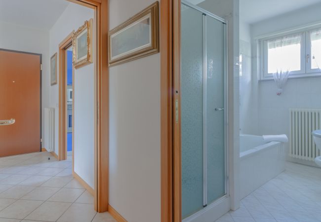 Appartamento a Mandello del Lario - Sunflowers Home Appartamento a Mandello del Lario - Sunflowers Home