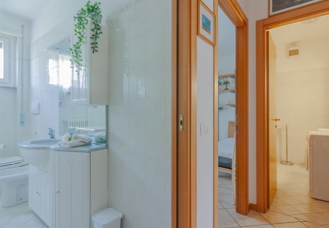 Appartamento a Mandello del Lario - Sunflowers Home Appartamento a Mandello del Lario - Sunflowers Home