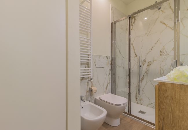 Appartamento a Perledo - Casa Sandra Giardino e Lago Appartamento a Perledo - Casa Sandra Giardino e Lago