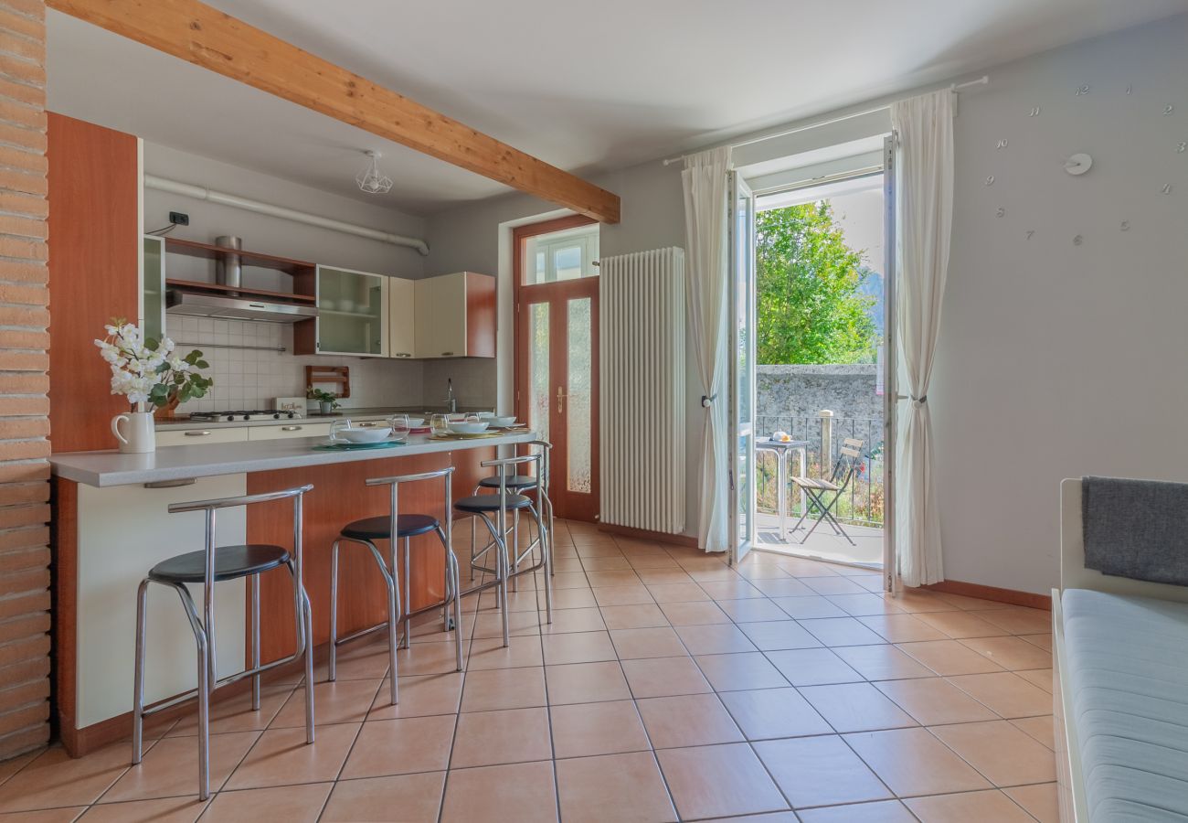 Appartamento a Mandello del Lario - La Casa sul Fiume Appartamento a Mandello del Lario - La Casa sul Fiume