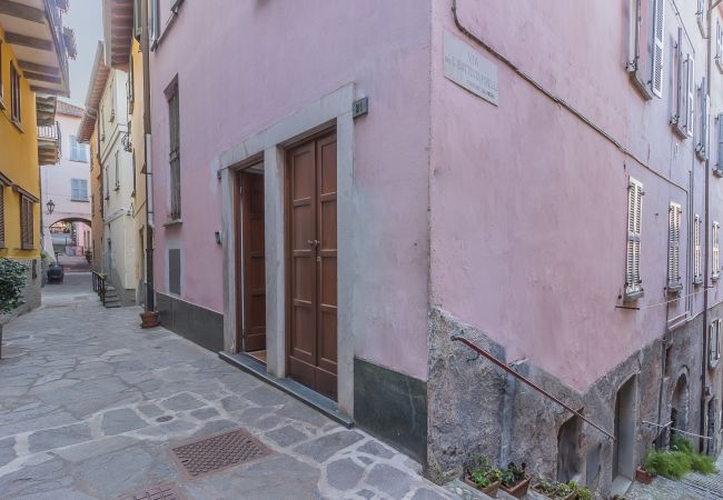 Apartment in Varenna - La Casa di Rosa Apartment in Varenna - La Casa di Rosa