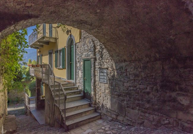Apartment in Varenna - Casa Magnolia Varenna Apartment in Varenna - Casa Magnolia Varenna