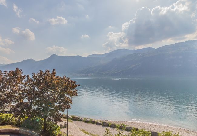 Apartment in Lierna - Sunset View Apartment in Lierna - Sunset View