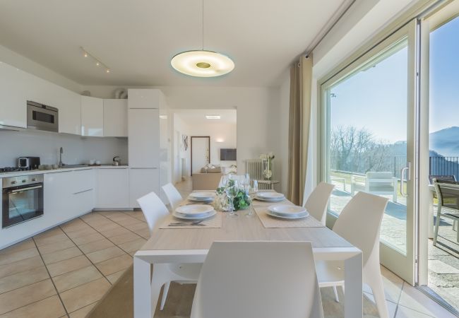 Apartment in Perledo - Varenna O Sole Mio Apartment in Perledo - Varenna O Sole Mio