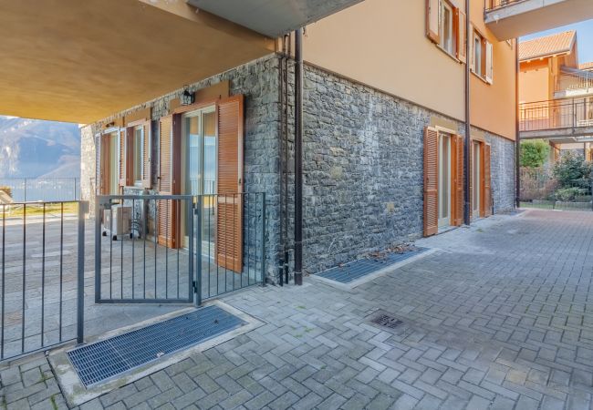 Apartment in Perledo - The Patio over Varenna Apartment in Perledo - The Patio over Varenna