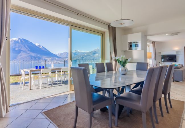 Apartment in Perledo - The Patio over Varenna Apartment in Perledo - The Patio over Varenna