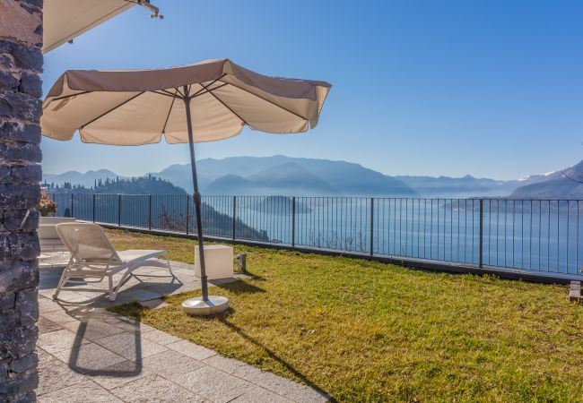 Apartment in Perledo - The Patio over Varenna Apartment in Perledo - The Patio over Varenna