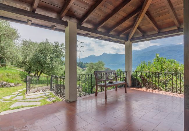 Villa in Varenna - Villa Bianca Lierna Villa in Varenna - Villa Bianca Lierna
