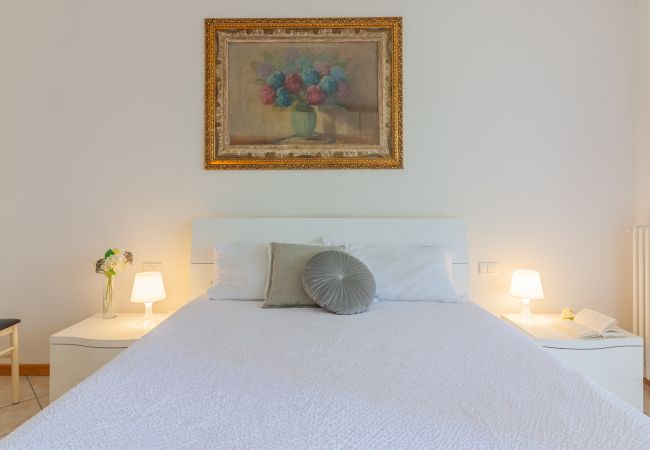 Apartment in Mandello del Lario - Sunflowers Home Apartment in Mandello del Lario - Sunflowers Home