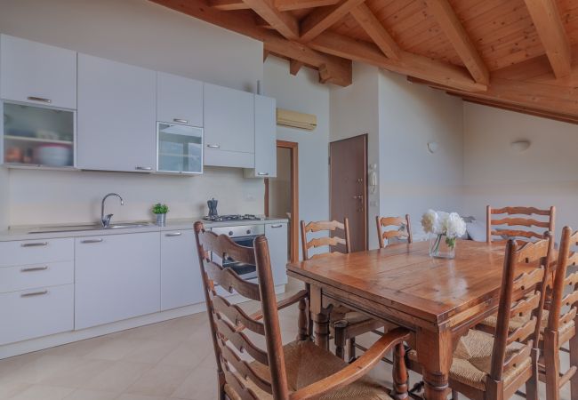Apartment in Perledo - Queen Lake View Apartment in Perledo - Queen Lake View