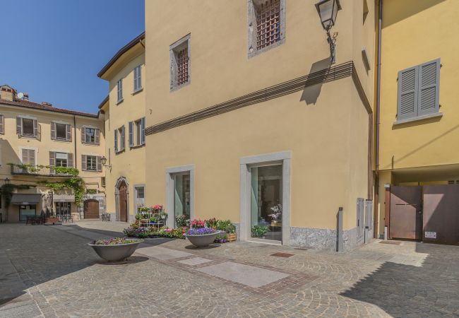 Apartment in Bellano - A Night At the Museum - Lake Como Apartment in Bellano - A Night At the Museum - Lake Como