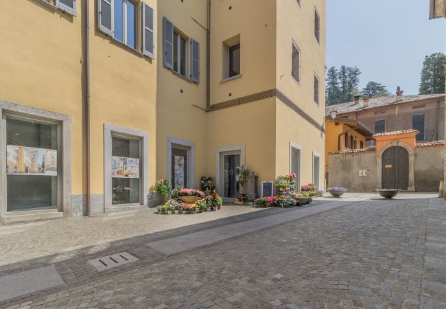 Apartment in Bellano - A Night At the Museum - Lake Como Apartment in Bellano - A Night At the Museum - Lake Como