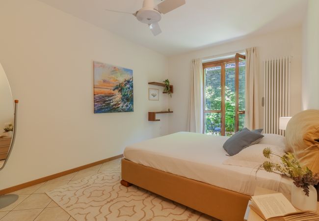 Apartment in Perledo - Giardino al Tramonto Apartment in Perledo - Giardino al Tramonto