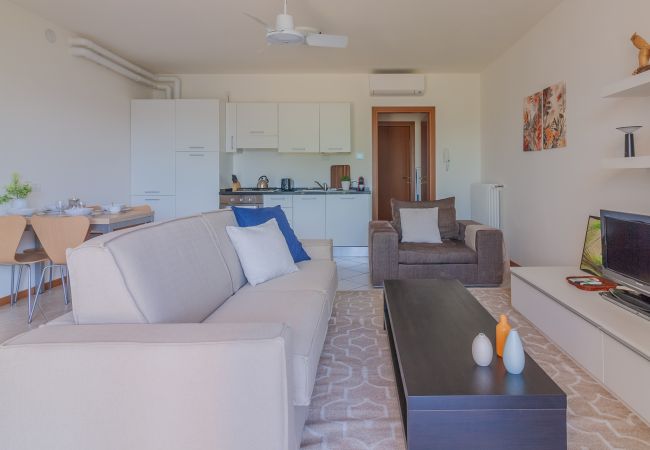 Apartment in Perledo - Giardino al Tramonto Apartment in Perledo - Giardino al Tramonto