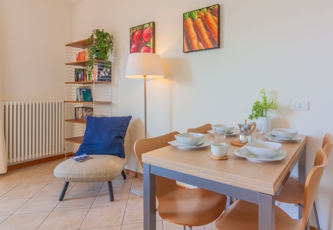 Apartment in Perledo - Giardino al Tramonto Apartment in Perledo - Giardino al Tramonto