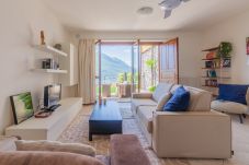 Apartment in Perledo - Giardino al Tramonto